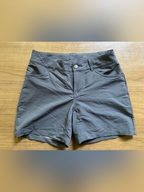 Pearl Izumi casual bike shorts Women’s Gray Stretch